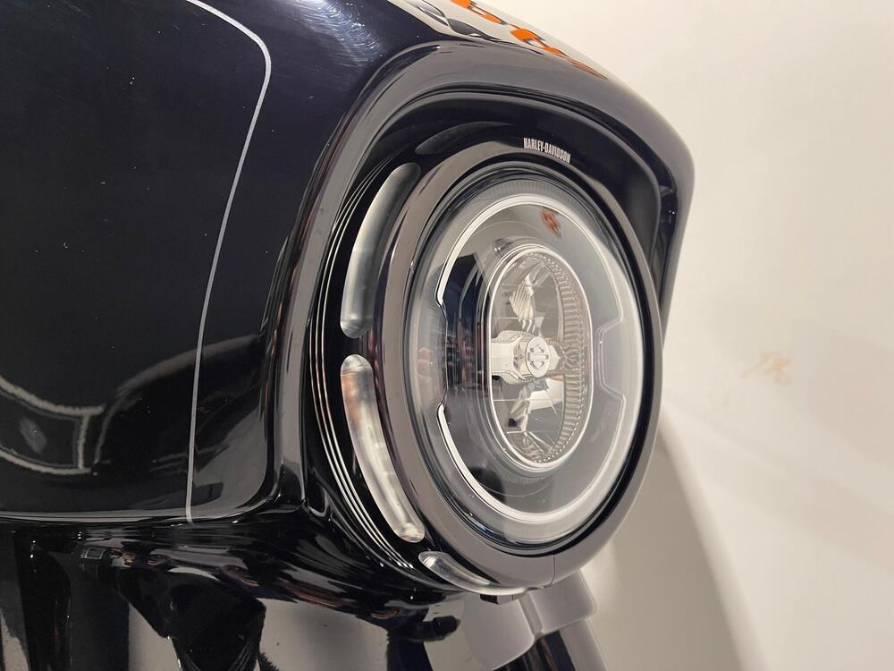 Harley-Davidson 1690 Street Glide Special (2014 - 16) - FLHX (3)