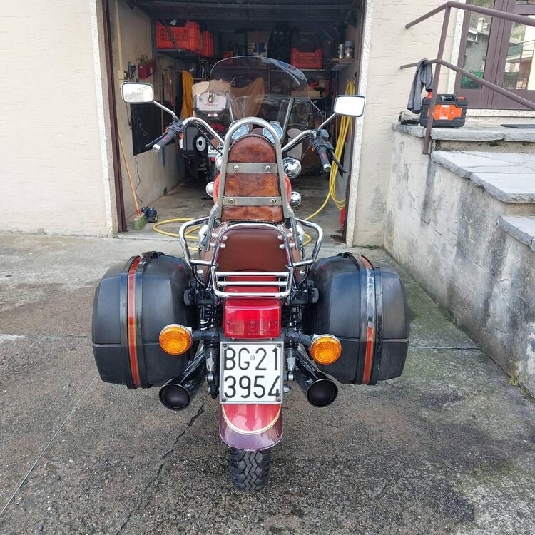 Moto Guzzi California 3 serie 70 anniversario 31di100 (3)