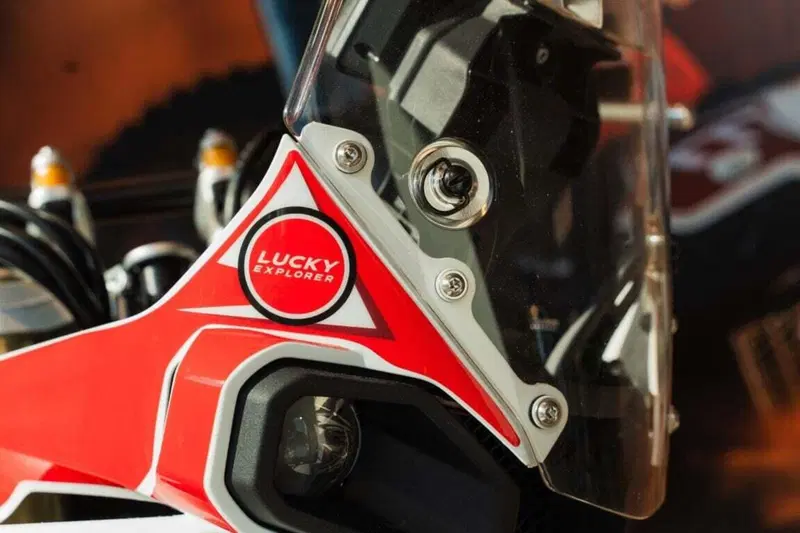 Kove 450 Rally Lucky Explorer Replica (2025 - 26) (8)