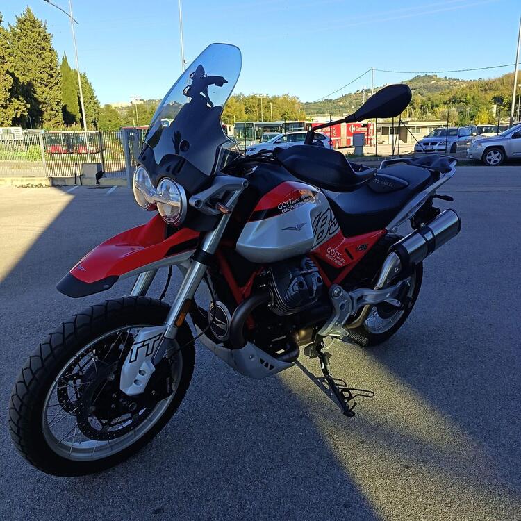 Moto Guzzi V85 TT (2024 - 25) (4)