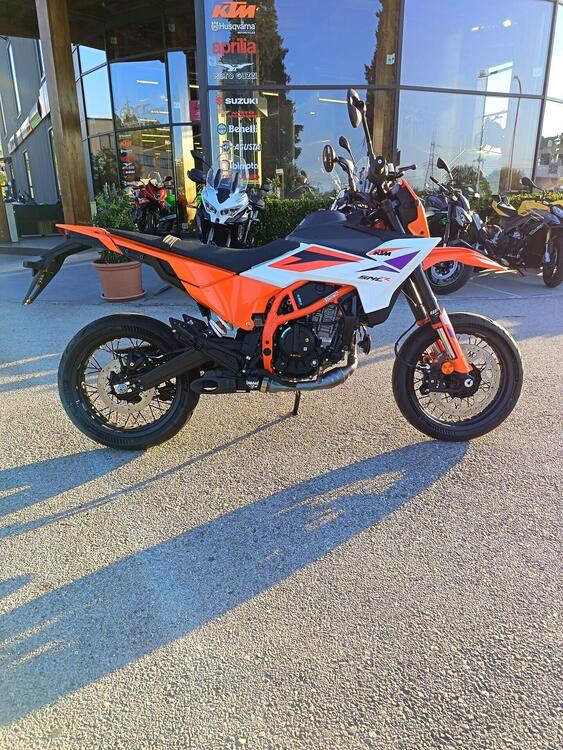 KTM 390 SMC R (2025 - 26) (2)