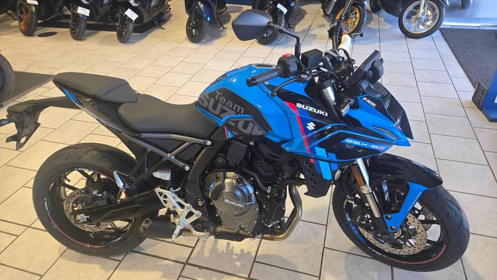 Suzuki GSX-8S Team Suzuki Edition (2024)
