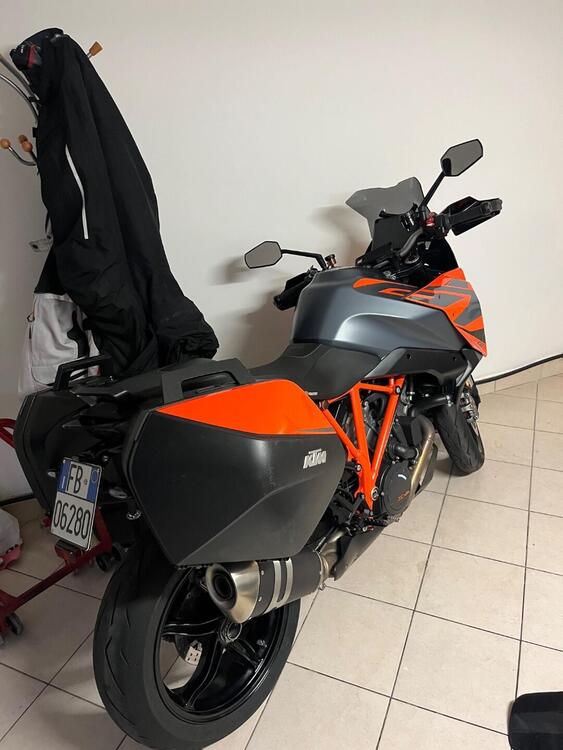 KTM 1290 Super Duke GT (2022 - 25)
