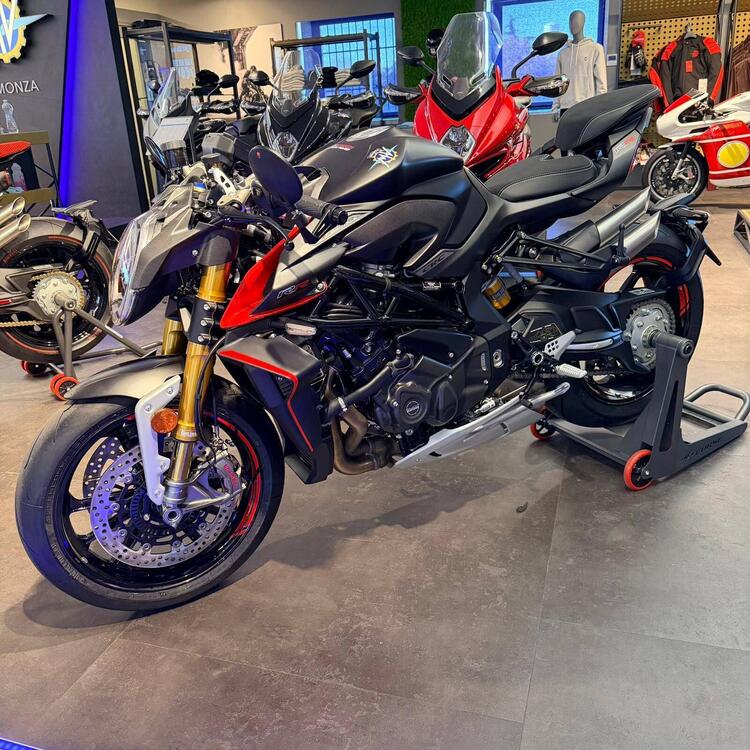 MV Agusta Brutale 1000 RR (2021 - 25) (2)