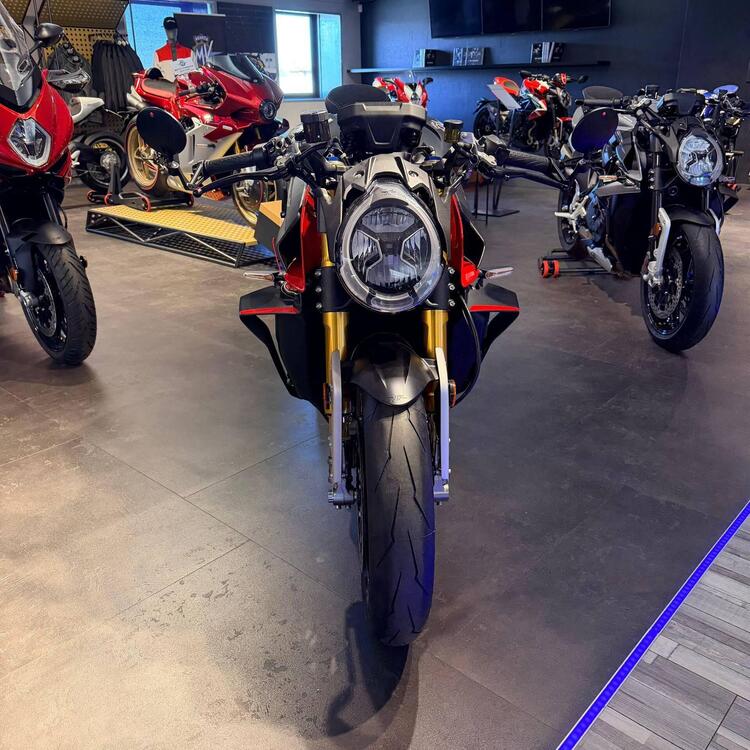 MV Agusta Brutale 1000 RR (2021 - 25) (3)