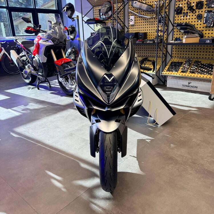 MV Agusta F3 800 Competizione (2025) (3)