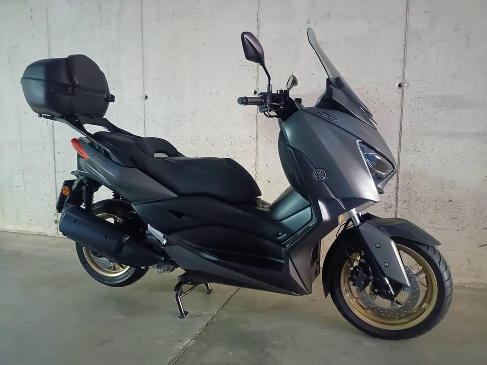 Yamaha X-Max 300 Tech Max (2020) (2)