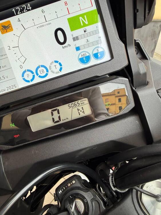 Honda Africa Twin CRF 1100L Adventure Sports (2024 - 25) (2)