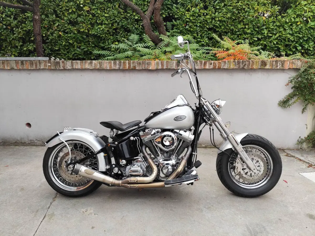 Harley-Davidson 1450 Standard (2002 - 05) - FXSTI