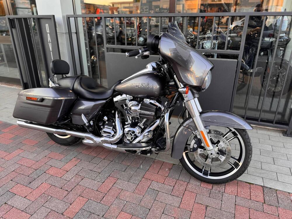 Harley-Davidson 1690 Street Glide Special (2014 - 16) - FLHX