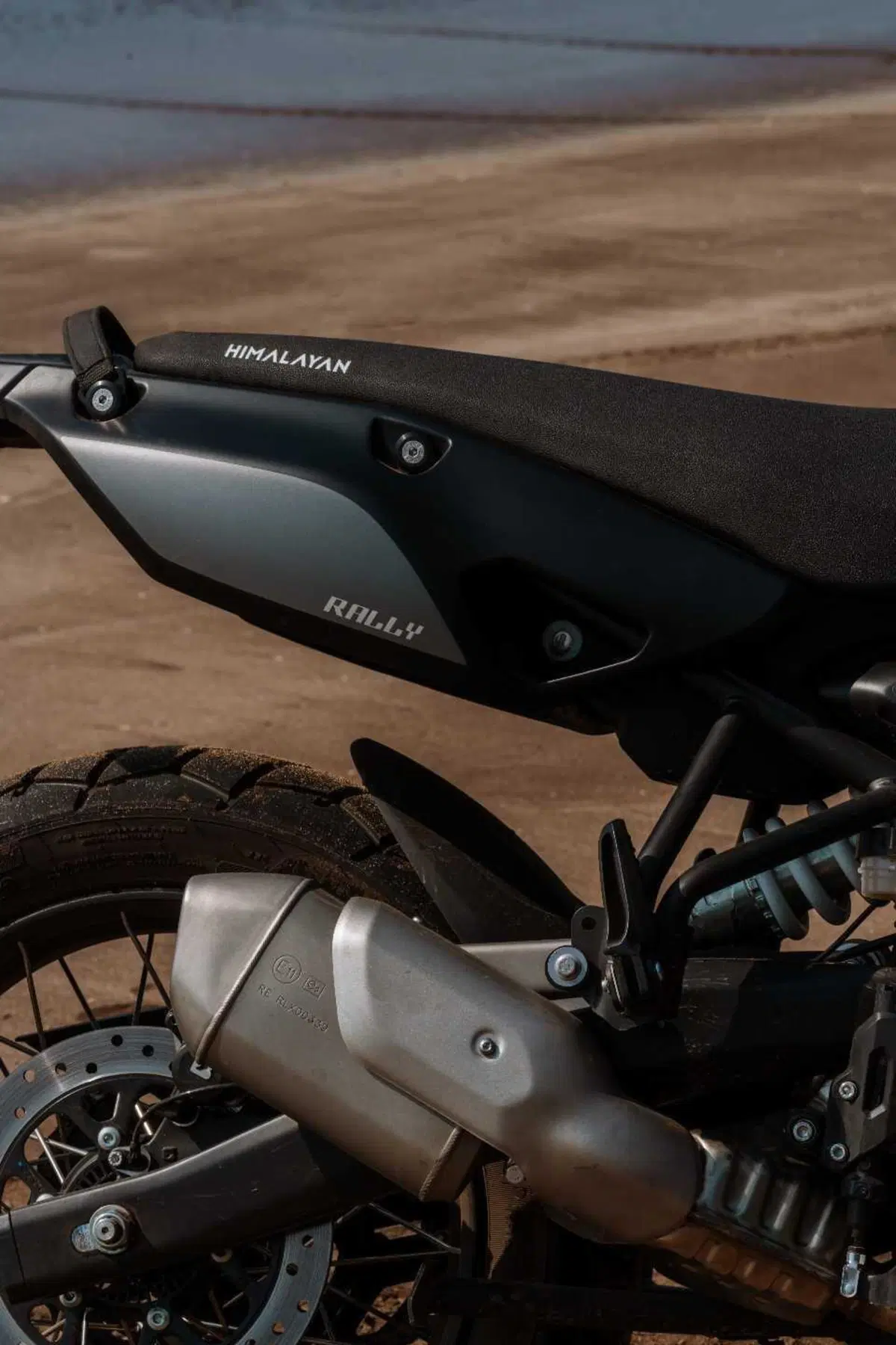 Royal Enfield Himalayan 450 Mana Black: pronta per i Rally? [VIDEO & GALLERY] (3)