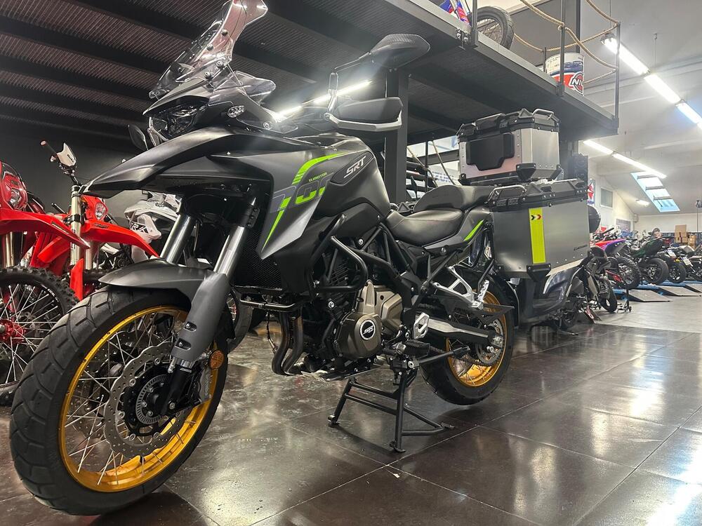 QJ Motor SRT 700 X (2024 - 25)