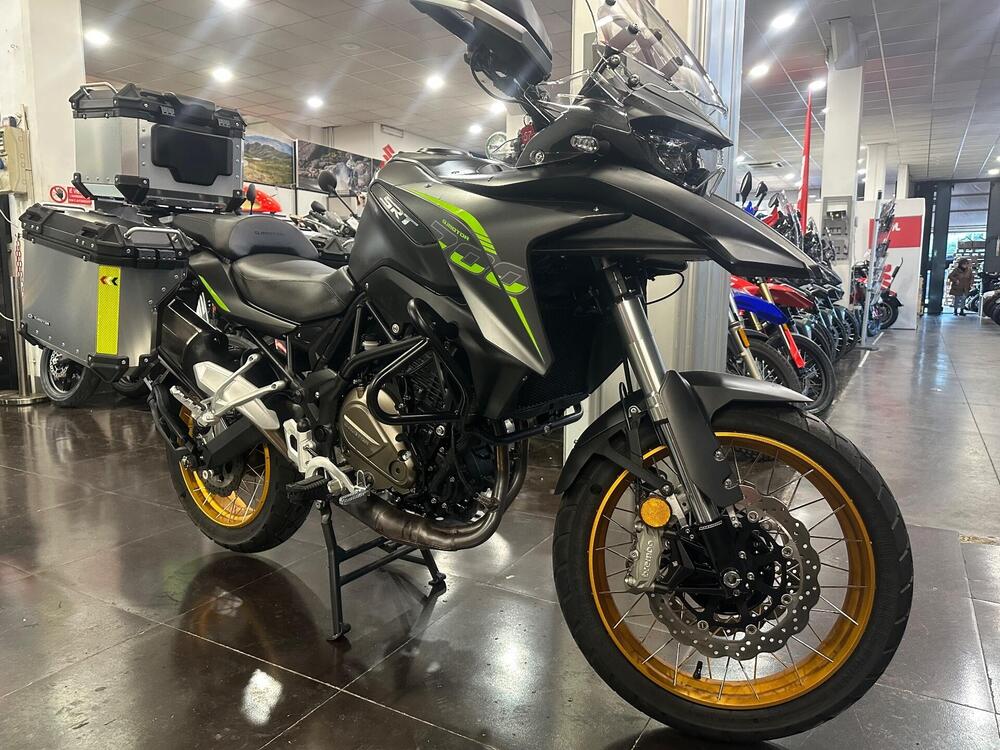 QJ Motor SRT 700 X (2024 - 25) (2)