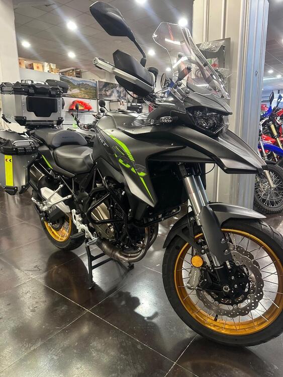 QJ Motor SRT 700 X (2024 - 25) (3)