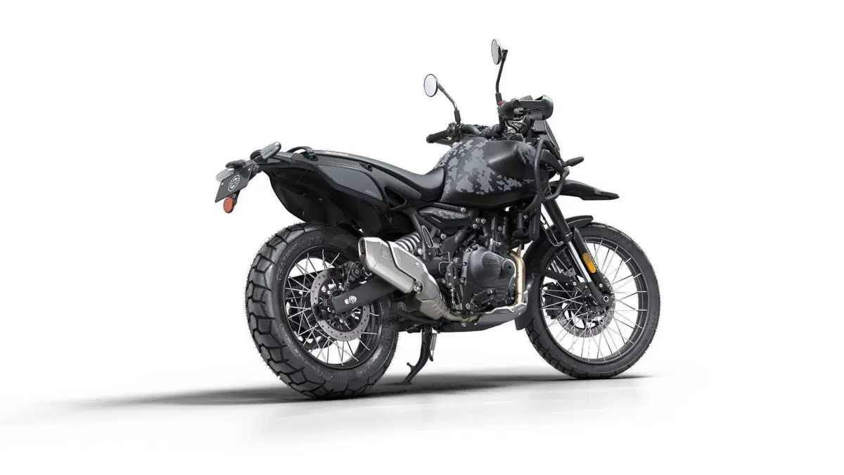 Royal Enfield Himalayan 450 Mana Black: pronta per i Rally? [VIDEO & GALLERY] (4)