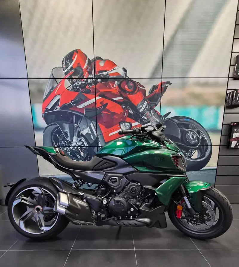 Ducati Diavel for Bentley (2024)