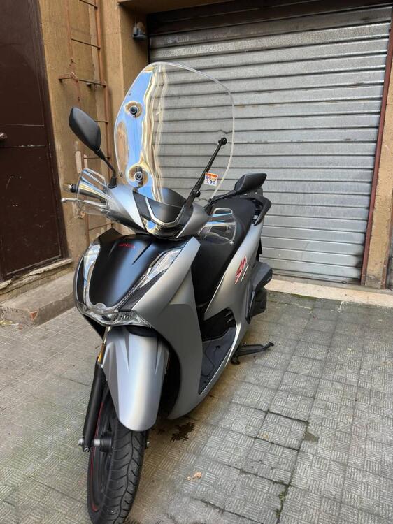 Honda SH 350 Sport (2021 - 24) (2)