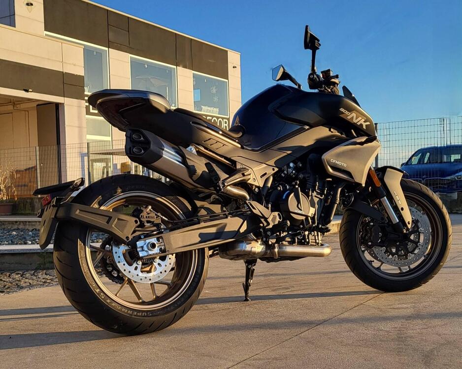 CFMOTO 800NK Sport (2023 - 25) (2)