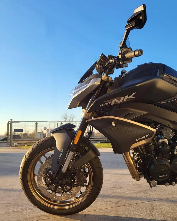CFMOTO 800NK Sport (2023 - 25) (4)