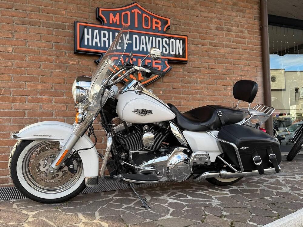 Harley-Davidson 1690 Road King (2013 - 16) - FLHR (4)