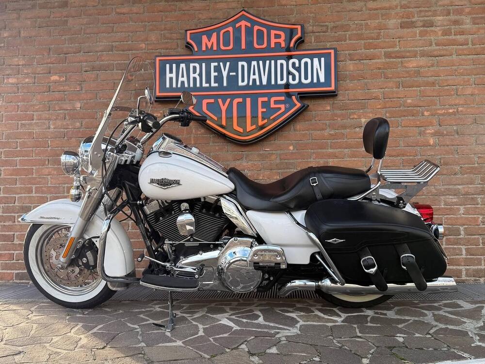Harley-Davidson 1690 Road King (2013 - 16) - FLHR (5)