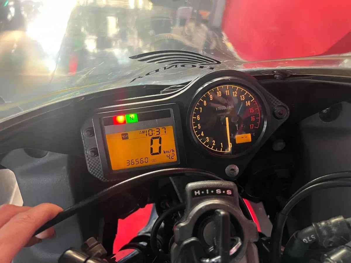Honda CBR 600 F (2001 - 06) (8)