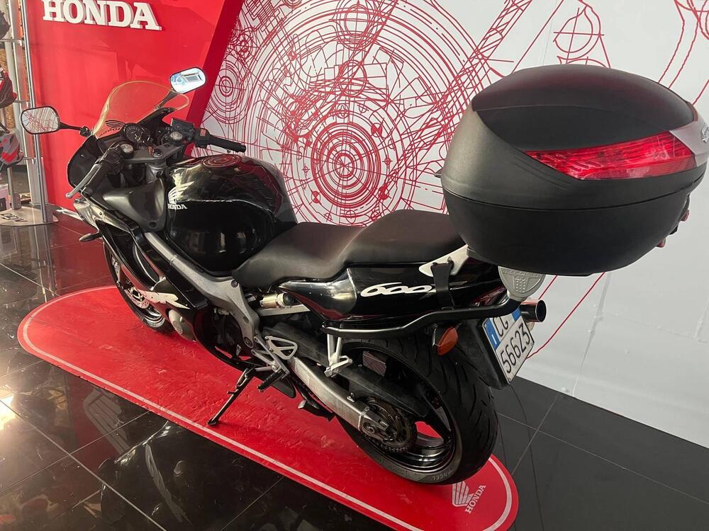 Honda CBR 600 F (2001 - 06) (4)