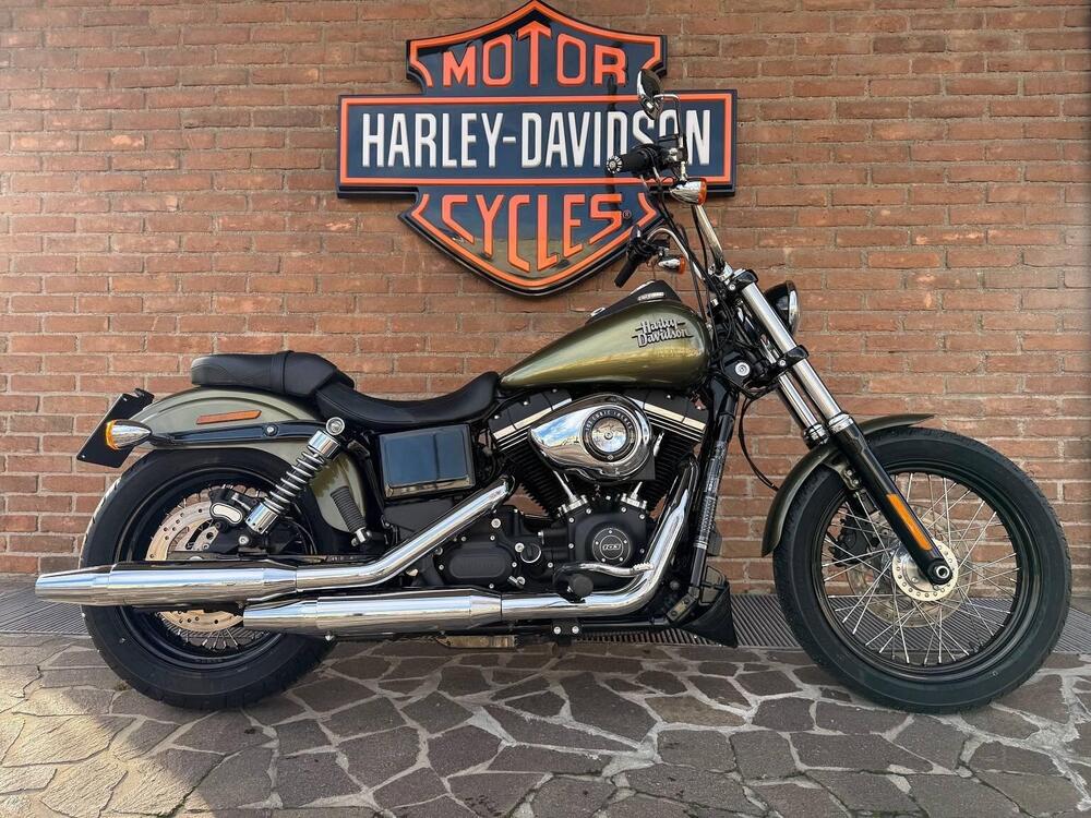 Harley-Davidson 1690 Street Bob (2017) - FXDB