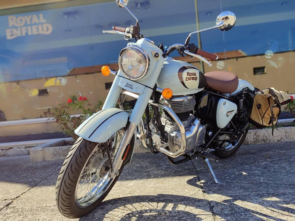 Royal Enfield Classic 350 (2021 - 25) (3)