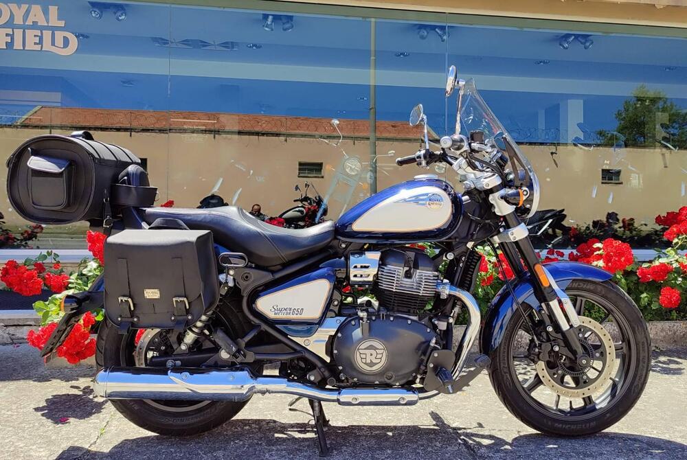 Royal Enfield Super Meteor 650 (2023 - 25) (3)