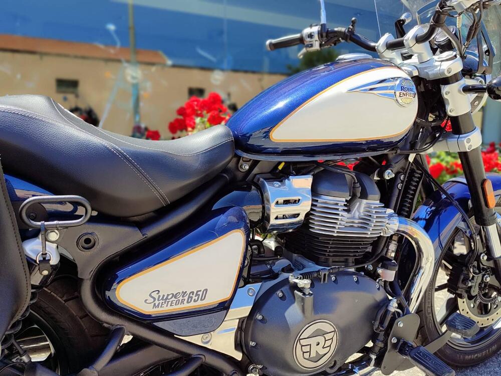 Royal Enfield Super Meteor 650 (2023 - 25)