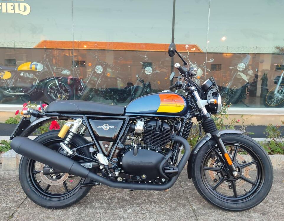 Royal Enfield Interceptor 650 (2021 - 25) (3)