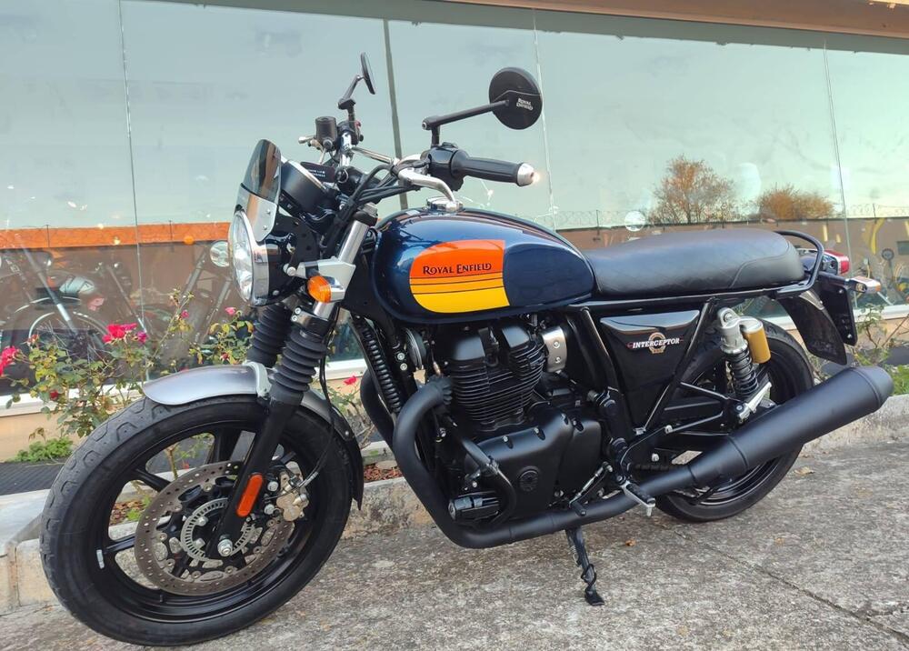 Royal Enfield Interceptor 650 (2021 - 25) (2)