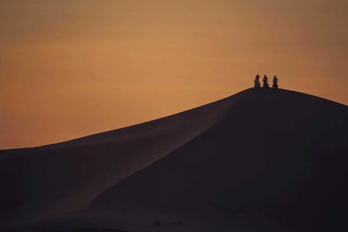Dakar 2026. KTM, un tridente affilato per confermare (13)