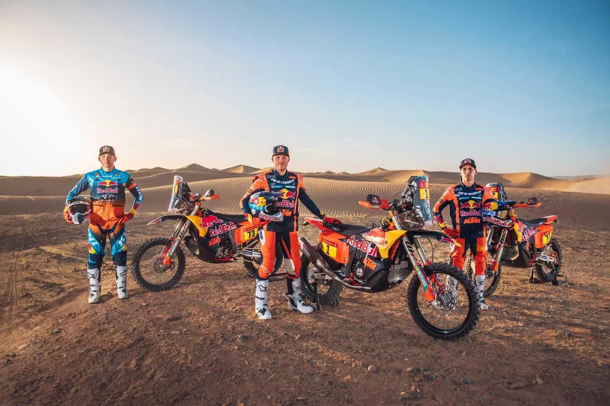 Dakar 2026. KTM, un tridente affilato per confermare (23)