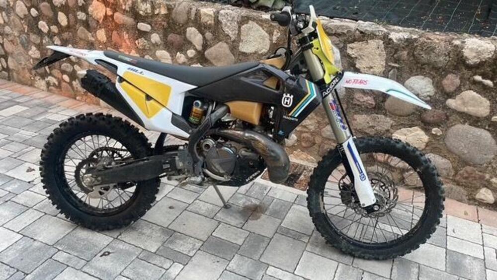 Husqvarna TE 300i (2022)