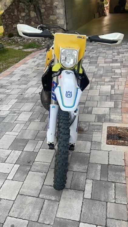 Husqvarna TE 300i (2022) (3)