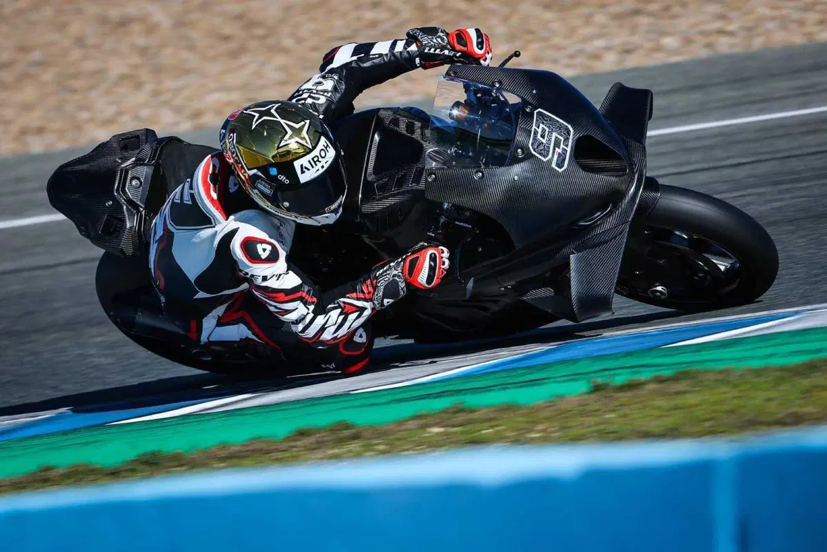 SBK 2026. Alex Lowes davanti a tutti nell’ultimo giorno di test a Jerez [RISULTATI, TEMPI, VIDEO e GALLERY] (2)