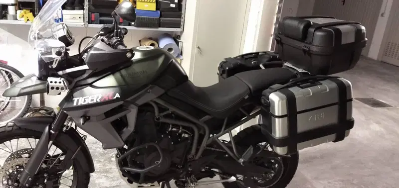 Triumph Tiger 800 XCa (2015 - 17) (2)