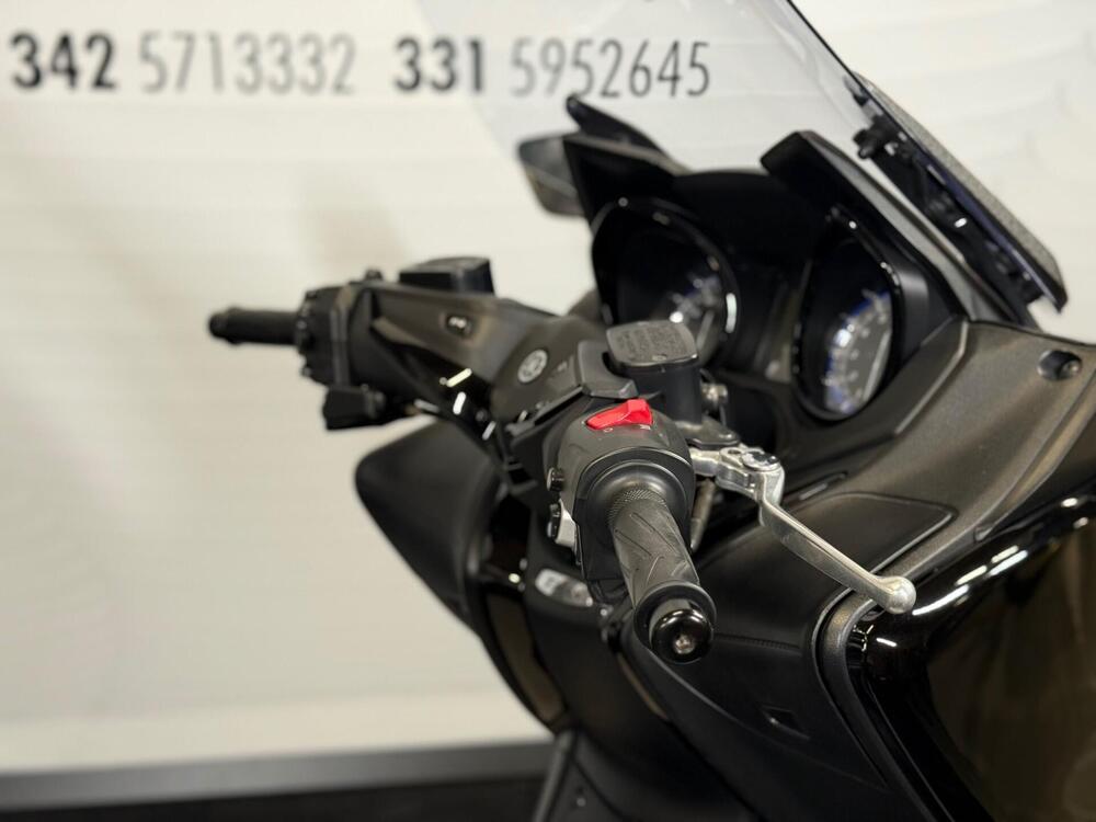 Yamaha T-Max 530 (2017 - 19) (3)