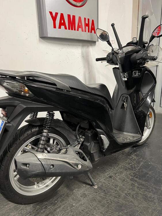 Honda SH 150 i (2017 - 19) (4)