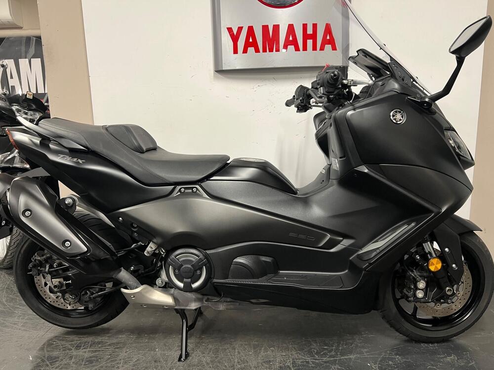 Yamaha T-Max 560 (2022 - 24)
