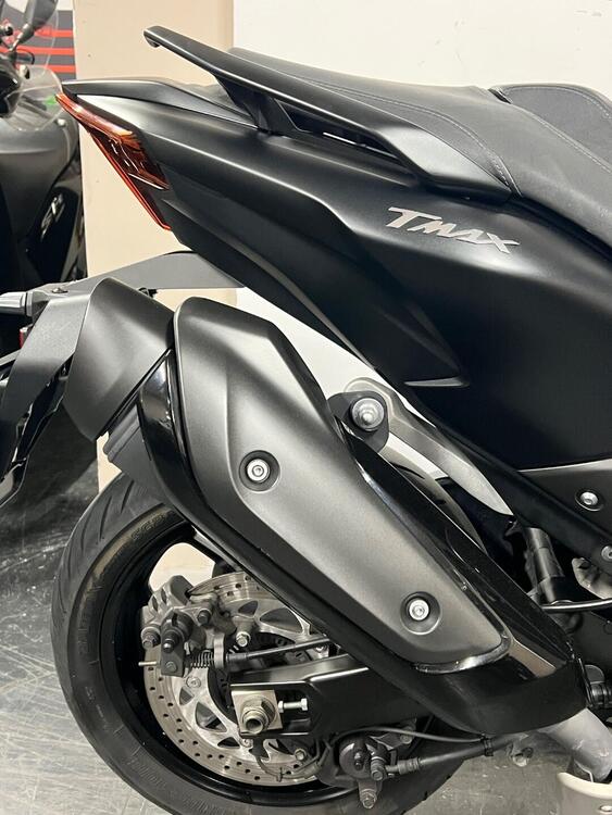 Yamaha T-Max 560 (2022 - 24) (5)