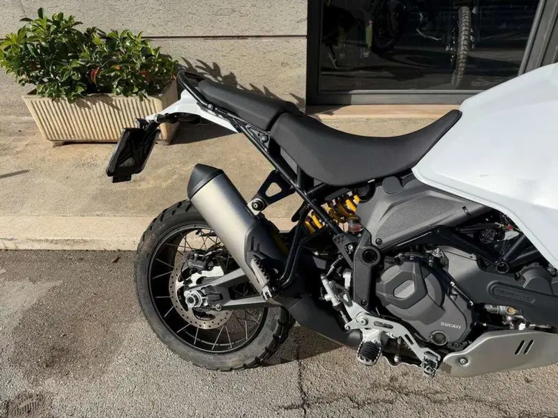 Ducati DesertX (2022 - 25) (6)