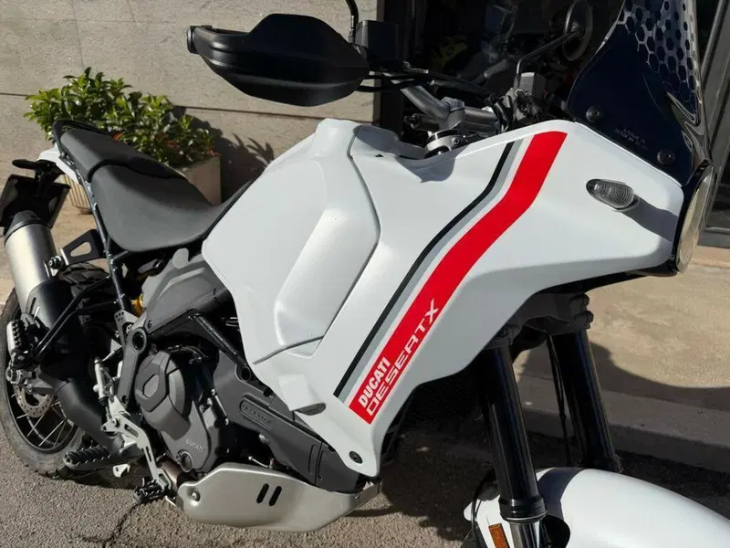 Ducati DesertX (2022 - 25) (4)