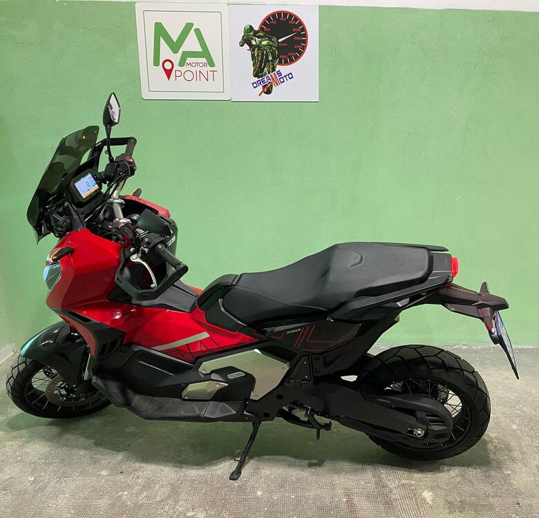 Honda X-ADV 750 (2017) (2)