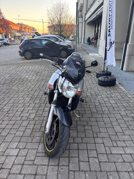 Suzuki GSR 600 (2006 - 11) (3)