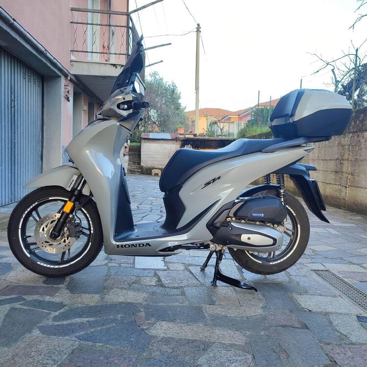 Honda SH 125i (2024 - 25) (5)