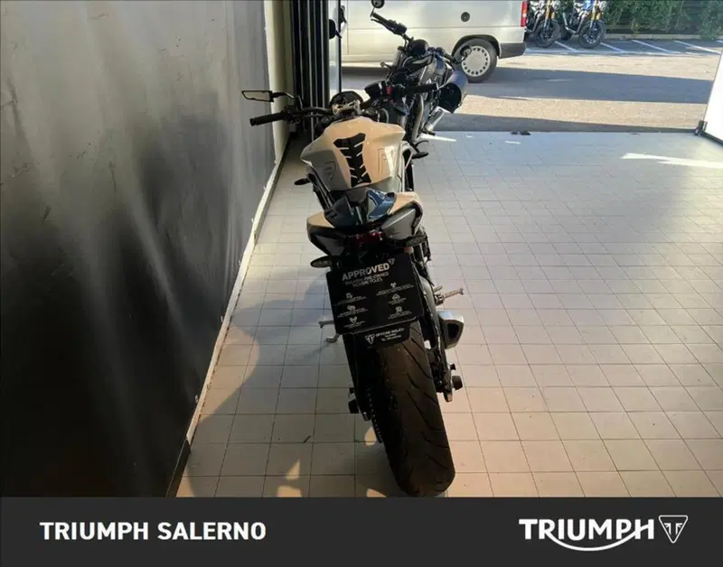 Triumph Street Triple 765 R (2023 - 26) (5)