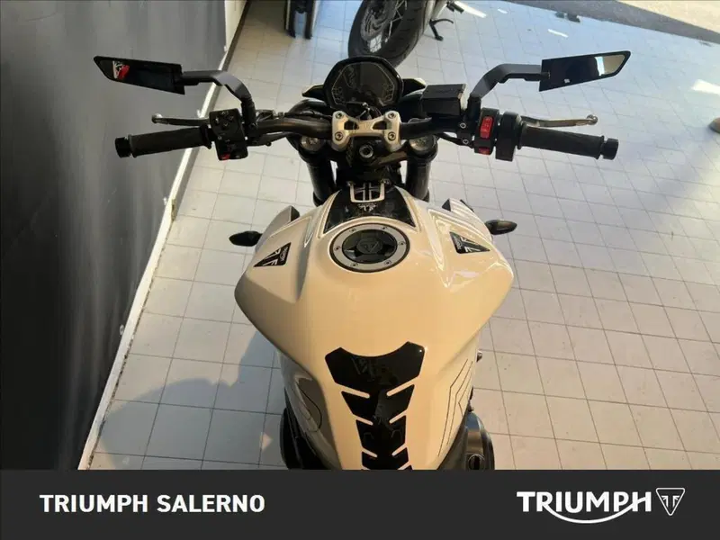Triumph Street Triple 765 R (2023 - 26) (7)